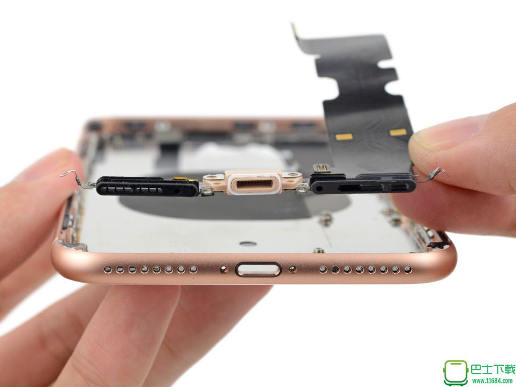 iPhone 8 Plus拆解报告：玻璃后盖无法单独更换